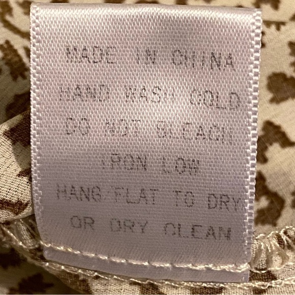 ODDY Animal Print Embroidered Neckline Ruffles Flowy Size M Tunic - Picture 10 of 13